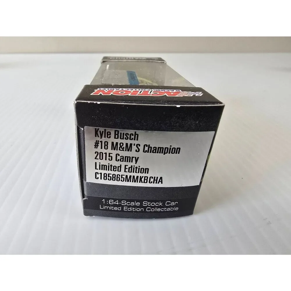 Kyle Busch 2015 M&M's Crispy Championship 1:64 Car - Picture 2 of 8